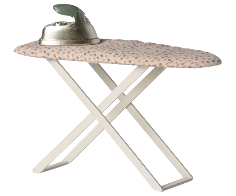 Maileg Iron and ironing board